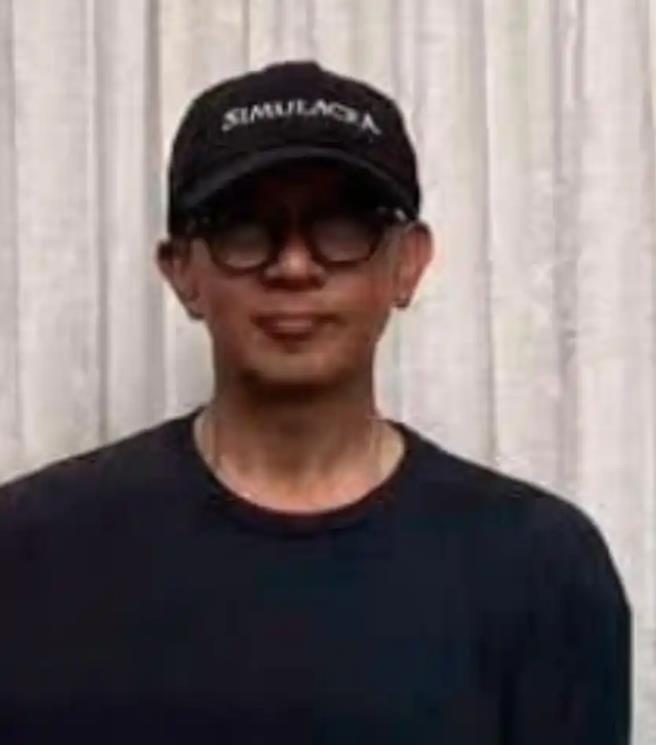 汪小菲结婚第二天，S妈透露大S雕像进度，称赞具俊晔重情重义