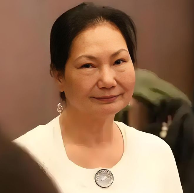 S妈越来越过分！未来遗产不给大S孩子，还要求汪小菲卖车给钱
