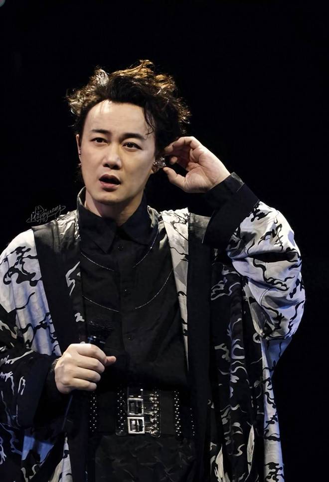 陈奕迅因新冠并发症离世？陈奕迅回应了，爆料博主更多劣迹被扒！