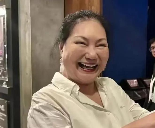 曝S妈与马筱梅聊天记录，前一句祝福新婚，后一句索要欠款？