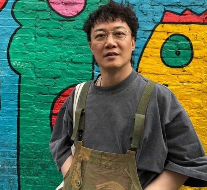 陈奕迅深夜辟谣，知情人曝本不想回应，谁在制造名人去世的闹剧？