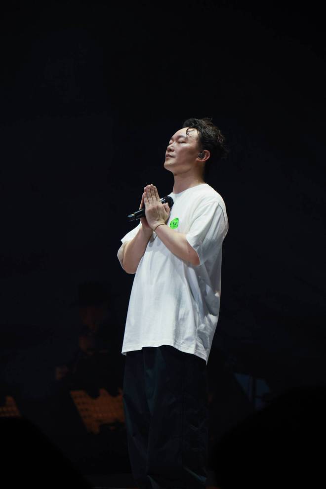 被传去世谣言后，陈奕迅微博在线了？粉丝求他赶紧出来说几句