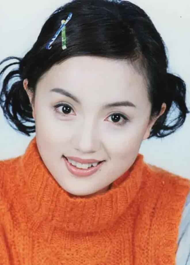 51岁朱媛媛离世，丈夫辛柏青发文：结婚19年，恩爱半生，挚爱永别