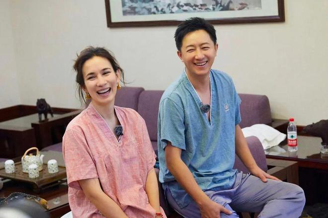 被嘲“过气”5年后，她靠高智商的“驭夫术”翻红！