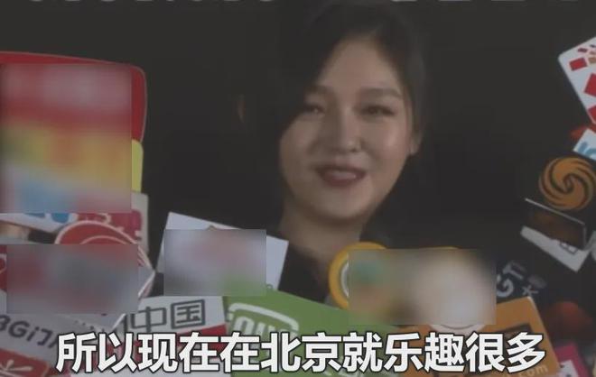 打脸汪小菲！大S生前定居北京为他下厨吃路边摊，她也曾适应过！