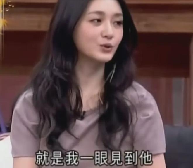 打脸汪小菲！大S生前定居北京为他下厨吃路边摊，她也曾适应过！