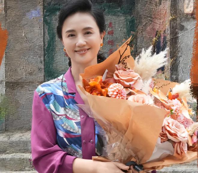 还是难以接受！耿乐晒与朱媛媛最后对话，侯勇眼含泪光：她才51岁