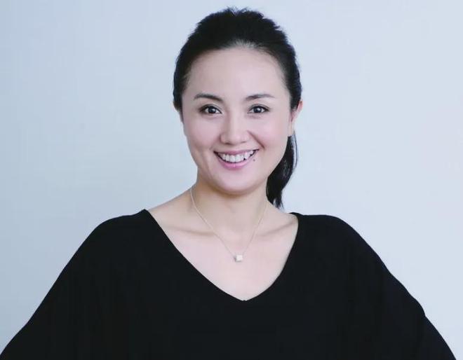 健康博主透露朱媛媛病情，符合卵巢癌发展，女星安吉丽娜提前切除