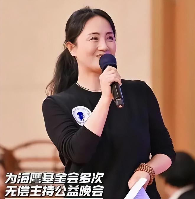 朱媛媛住院治疗照：面黄且身形消瘦，临终前靠流食补充营养