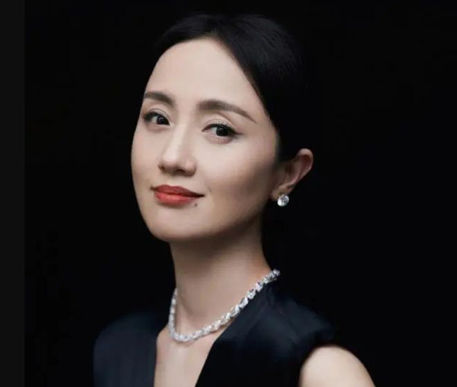 翟天临怼网友惹争议！悼念朱媛媛重提知网风波，惹来群嘲瞬间破防