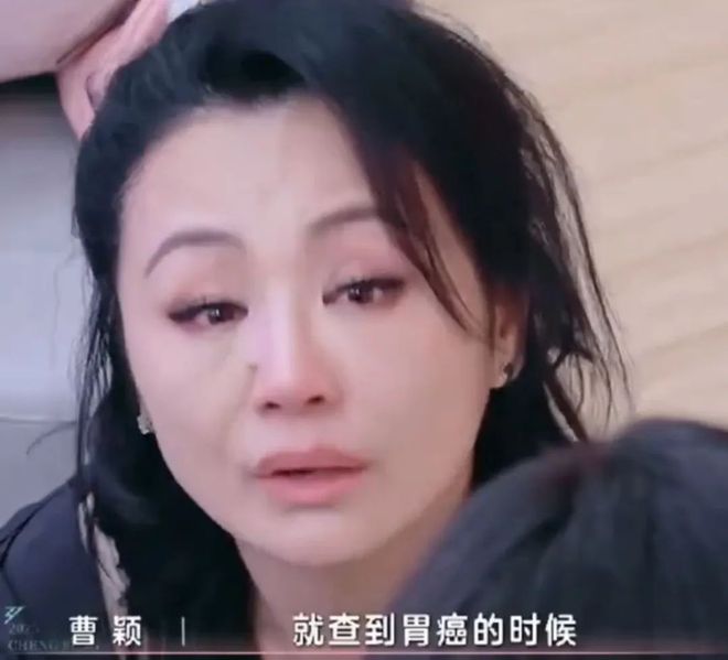曹颖称手术后8天复工：拿命换钱的时代，该醒醒了！