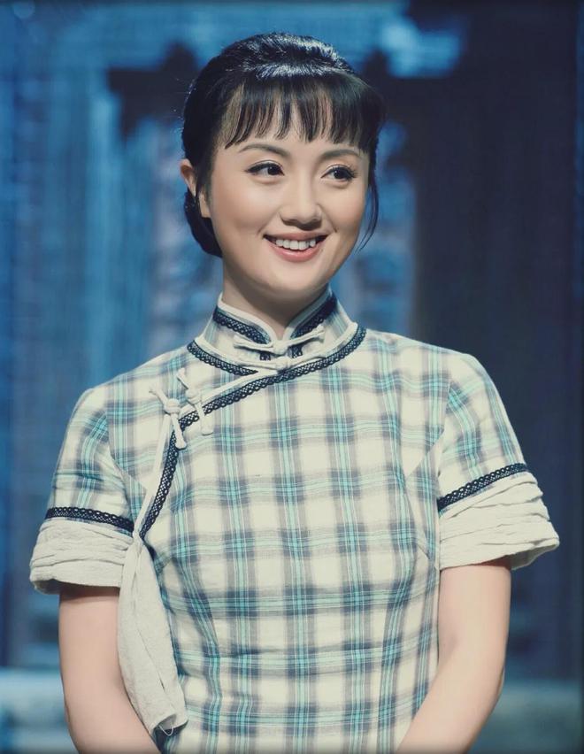 国家话剧院发长文悼念朱媛媛：分享朱媛媛昔日剧照缅怀悼念