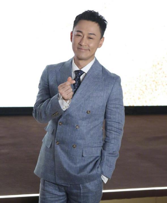 林峰老婆520晒网图P掉商家logo，被发现后又删除评论