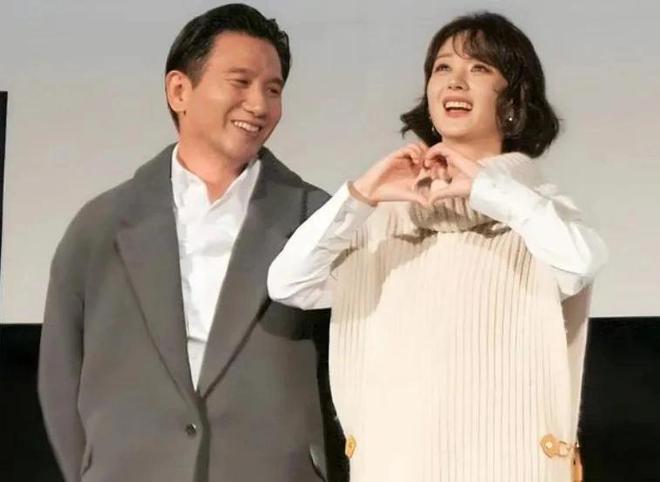 赵丽颖嘲讽“渣浪”炒作她恋情，平台火速反击：这算官宣恋情吗