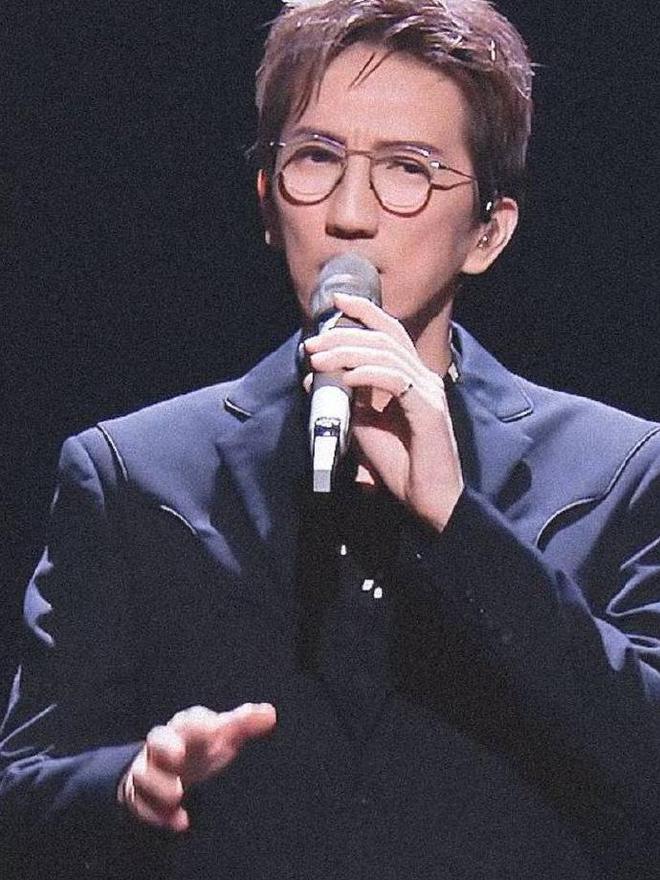 林志炫爆冷淘汰早有端倪？编曲不友好，大众评审年轻人少，懂了吗
