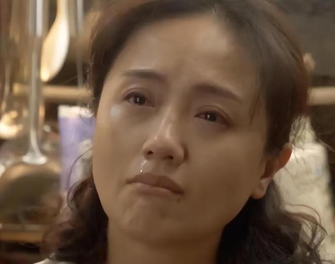 朱媛媛在《造城者》片场最后的身影曝光，她靠意志力强撑身体