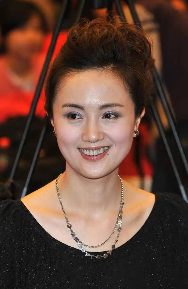 朱媛媛的猝然离世，给所有人提了个醒，3个启示，值得多少人学习