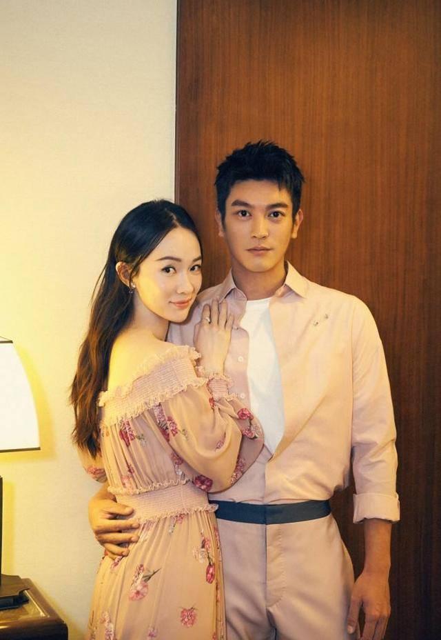 霍思燕夫妇与贾乃亮一家出游，泰迪姐妹情绵长，嗯哼甜馨青梅竹马