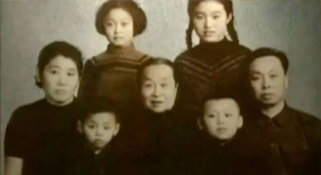 人物||离开央视的女主播们
