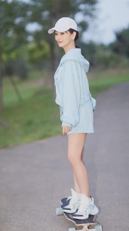 直到叶童主动退出《新白》巡演，周星驰说的那句话终于有人信了