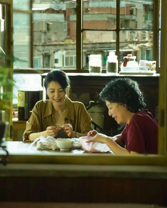 恭喜她，45岁成为“恶女”