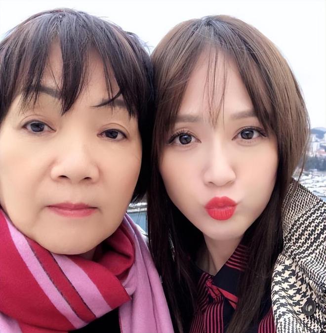 陈乔恩确诊盲肠炎，手术在肚子上打3个洞，切除部位令人心疼