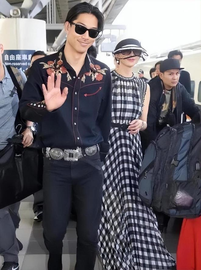 林志玲奶奶离世，老公AKIRA的一个举动超暖心！