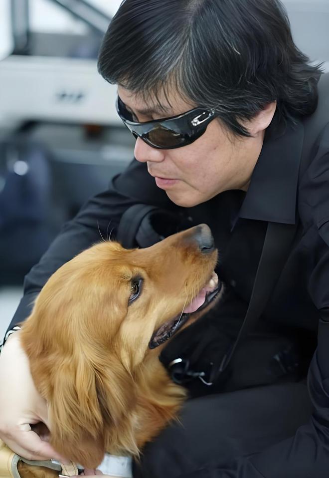 周云蓬和导盲犬熊熊：再见熊熊，你是永远的乡愁