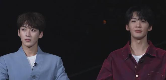央视五四晚会镜头下的明星：关晓彤晕妆，王一博显疲惫，宋轶脸僵