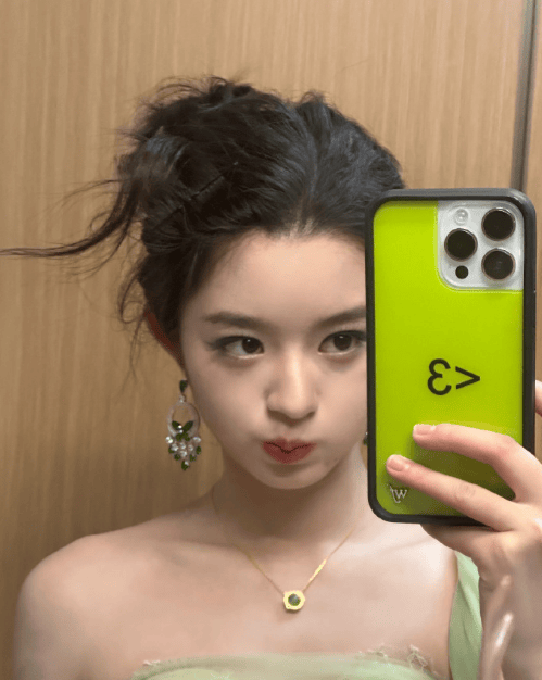 黄杨钿甜父亲近日退出的公司被列为经营异常