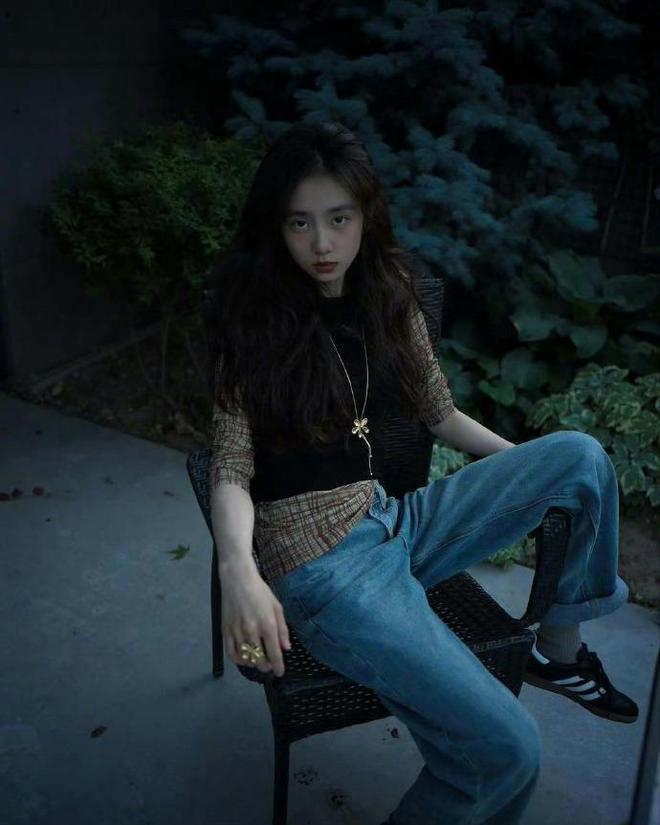 人鱼后黄多多又接巨饼？星二代能演好贫苦少女？爸爸黄磊会支招吗