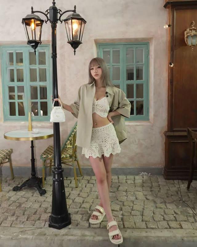 小S女儿不再模仿大S，韩系风甜美路线很漂亮，比妹妹许韶恩还好看