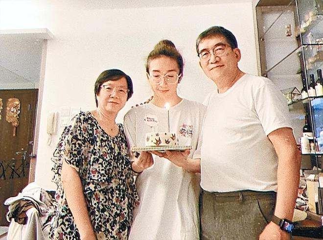 李启言舞台受伤事件3名被告无罪释放，78岁老父亲回应无法接受