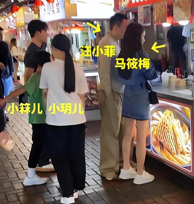 玥儿吃到小杨阿姨做的鸡腿，一顿家常便饭，孩子们也可以吃出幸福