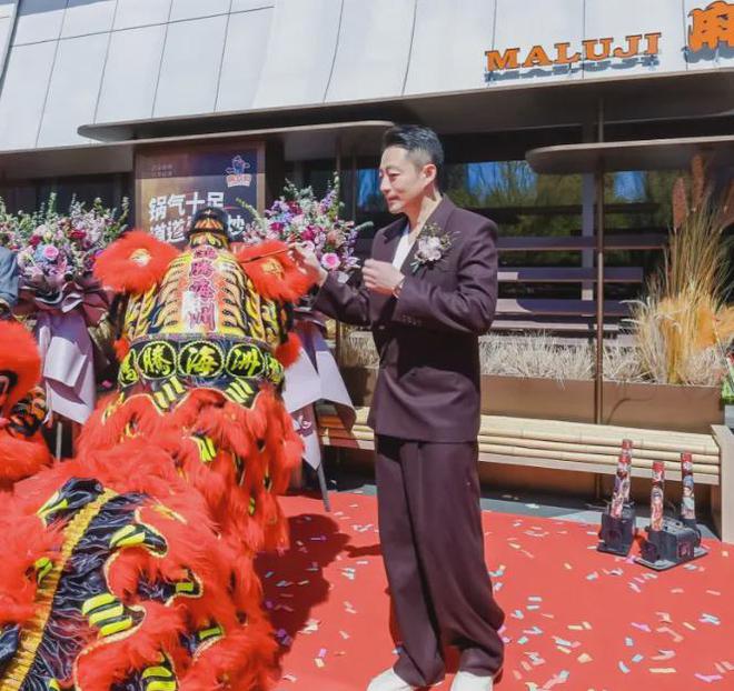 曝麻六记多家门店停业，张兰被美容院持续追债，连5万块都拖欠？