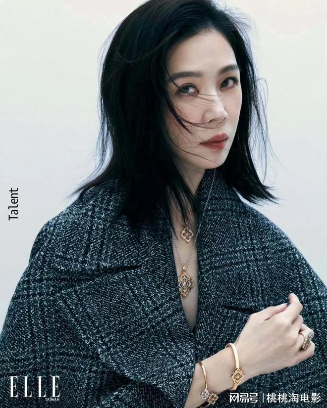 影后谢盈萱台版《ELLE》封面大片，40+“俗女”人生正精彩
