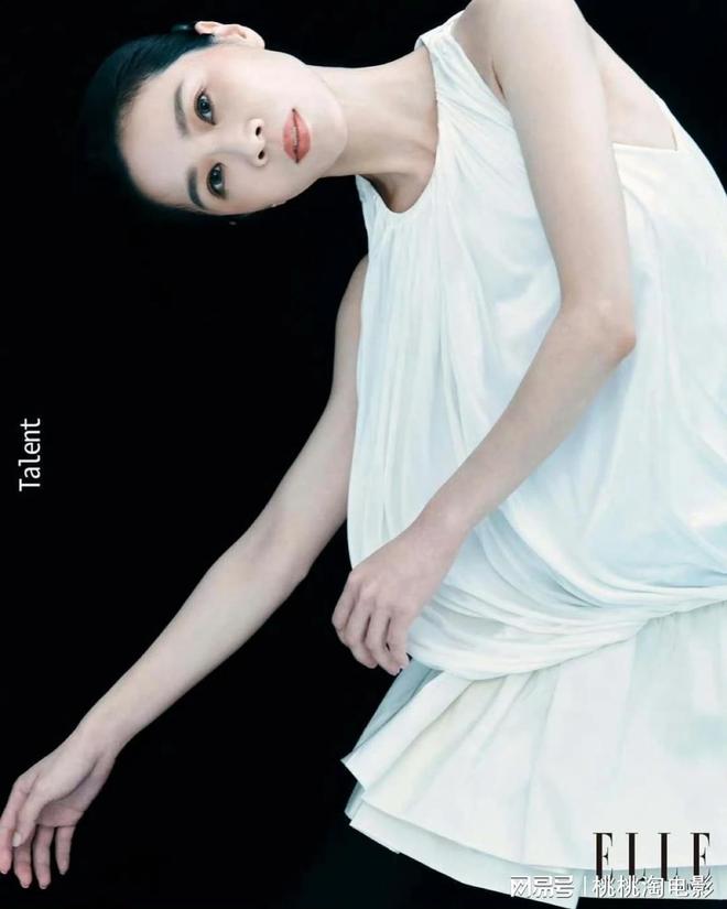 影后谢盈萱台版《ELLE》封面大片，40+“俗女”人生正精彩