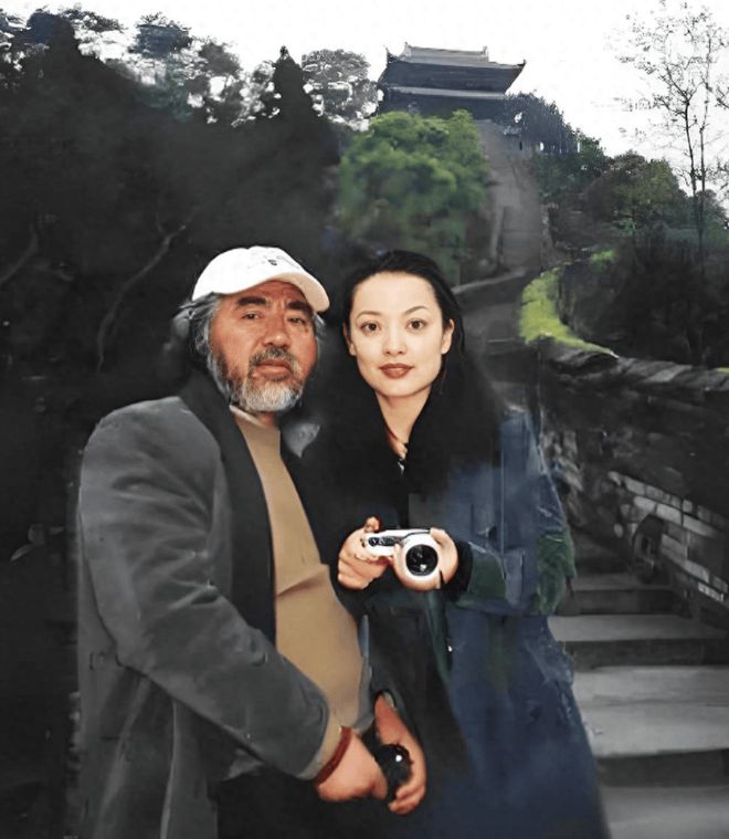 前妻樊馨蔓爆料后，张纪中晒与杜星霖合影回应，各有狠招看懵网友