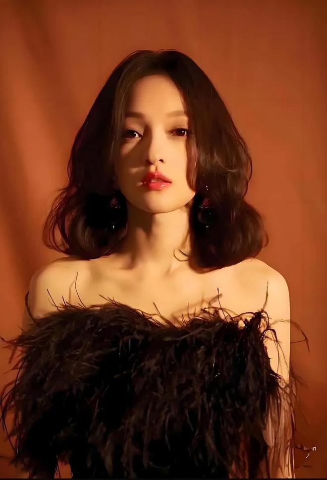 电子陪考人张韶涵上线：流水的高考，铁打的她，旋律一响分数上涨