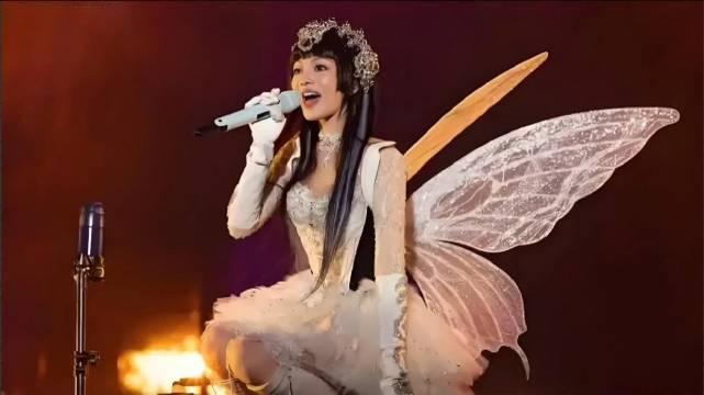 电子陪考人张韶涵上线：流水的高考，铁打的她，旋律一响分数上涨