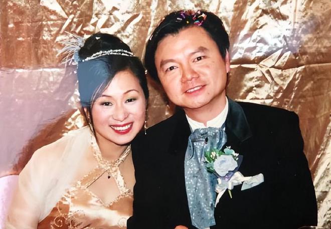 艾威公布亡妻告別仪式时间，发夫妻旧照缅怀，送别挚爱最后一程
