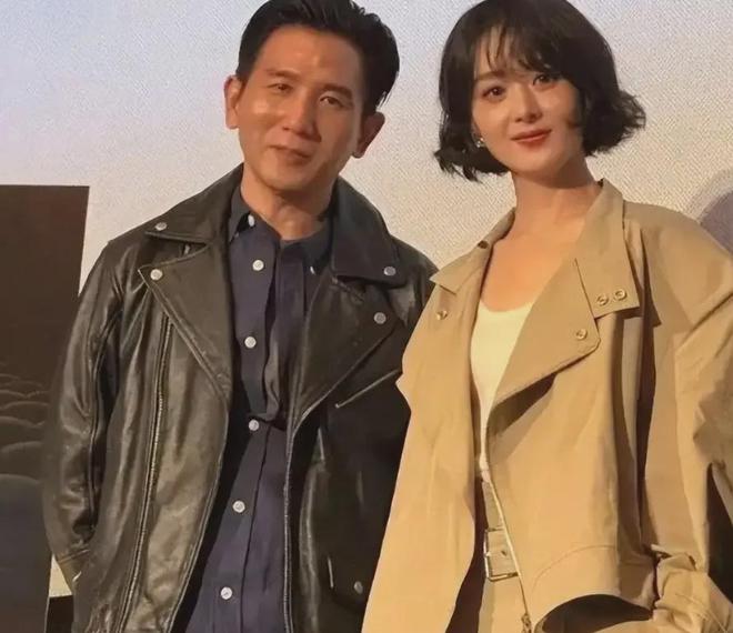 赵丽颖亮相国外电影节，合照背景显寒酸，被质疑又是男友给的资源