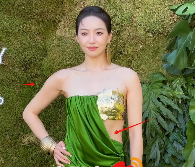 VOGUE沙滩红毯：佟丽娅裙摆湿了，钟楚曦泳装上阵，易梦玲抢镜