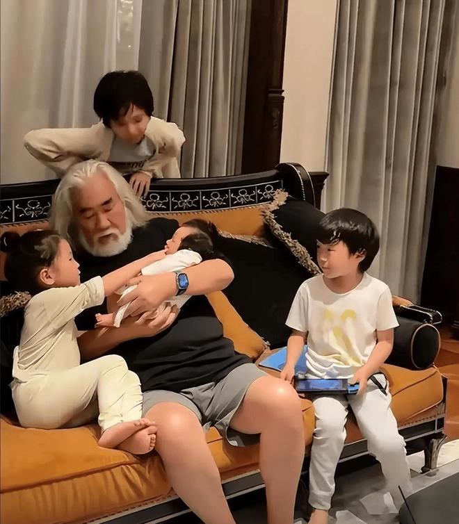 又要上法院？一场“私生活”闹剧，戳穿了74岁张纪中的真实处境