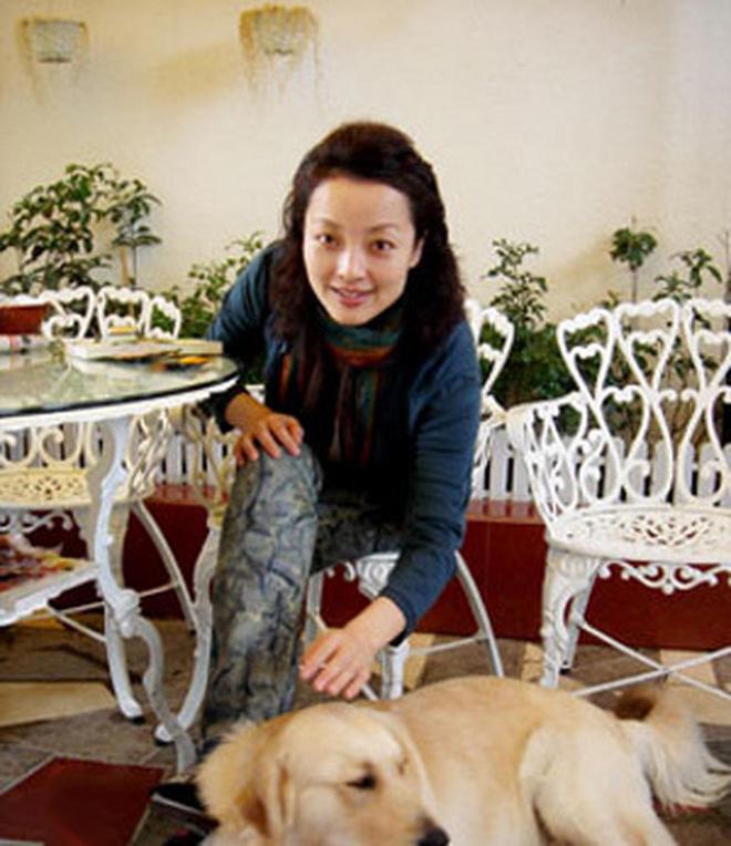 又要上法院？一场“私生活”闹剧，戳穿了74岁张纪中的真实处境