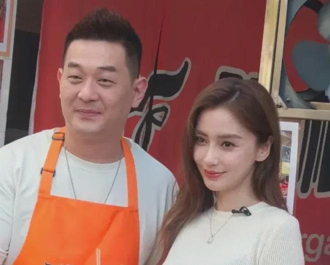 baby彻底放飞自我，看权志龙演唱会遭吐槽，哈韩哈日多年没变过