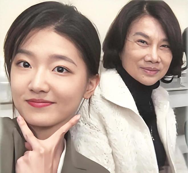 负债千万，仍高调创业？一句“来钱快”，戳穿37岁王自如真实处境