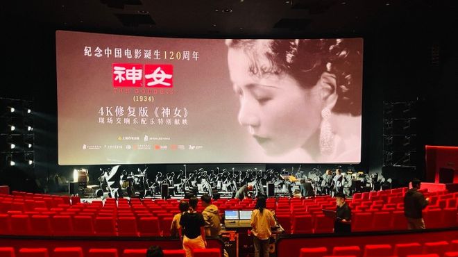 特殊的一天，谈谈电影的死活问题