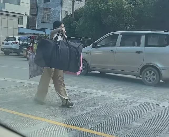 高考第二天，又一个“董小姐”被扒了出来