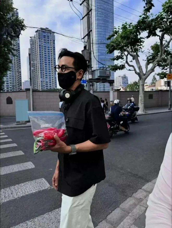 吴彦祖：出售自己，1元1分钟